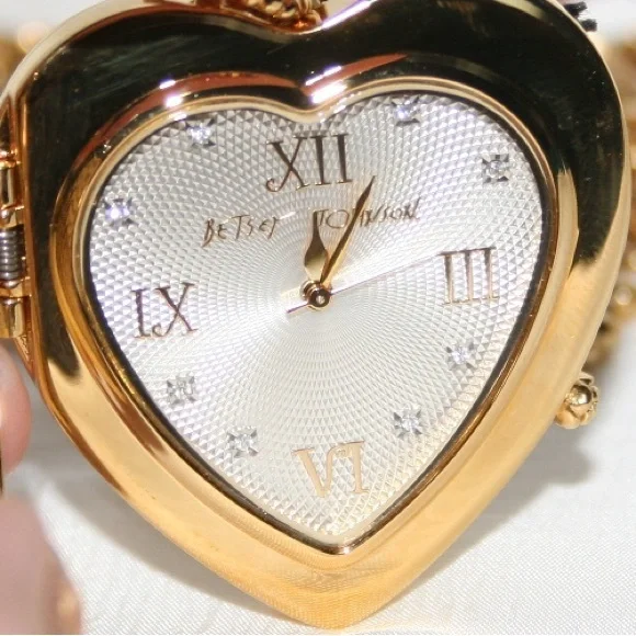 NWT - Betsey Johnson heart watch pendant necklace
